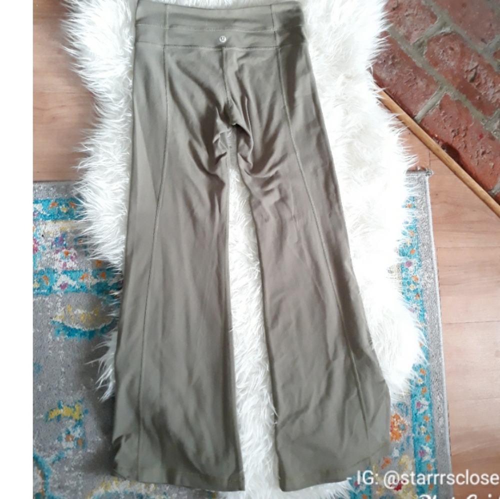 LULULEMON groove pant olive green